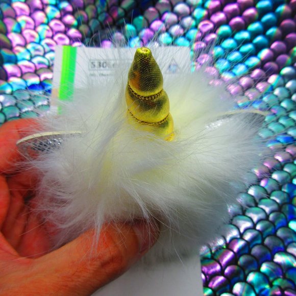 Unicorn Puffball Pom Pom Keychain - Picture 2 of 5